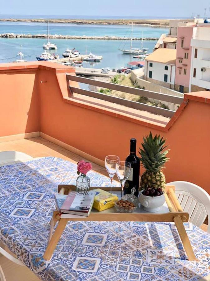 By The Sea Bed and Breakfast Terrasini Buitenkant foto