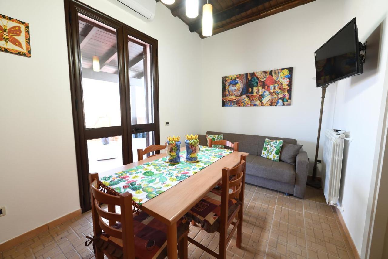By The Sea Bed and Breakfast Terrasini Buitenkant foto